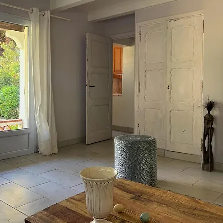 Hébergement de vacances Maison Duplex Climatisée Avec Jardin -