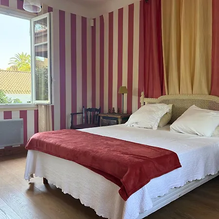 Maison Duplex Climatisee Avec Jardin - * קבלייר-סור-מר